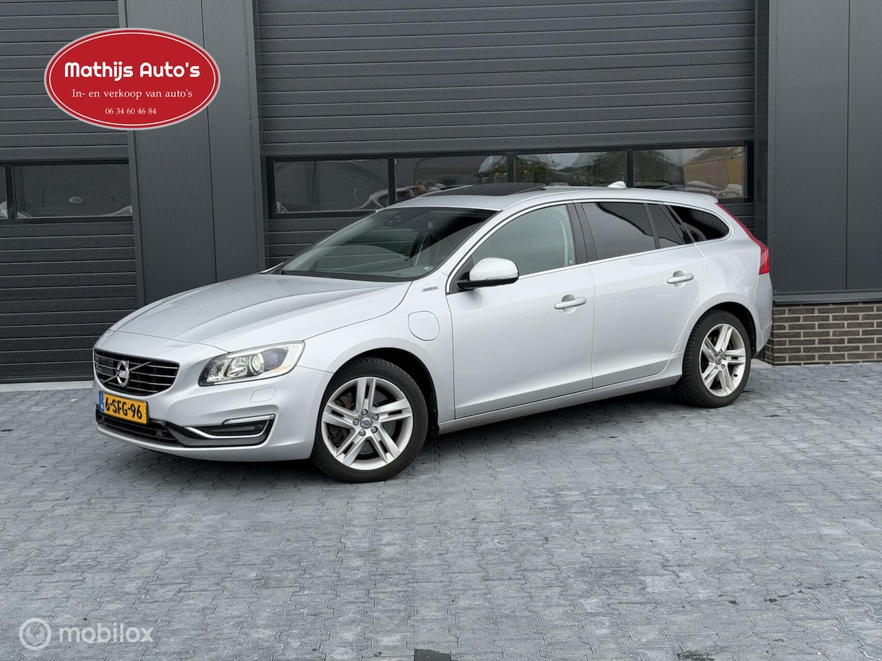 Volvo V60 - 2.4 D6 AWD Plug-In Hybrid Summum 2.4 D6 AWD Plug-In Hybrid Summum - AutoWereld.nl