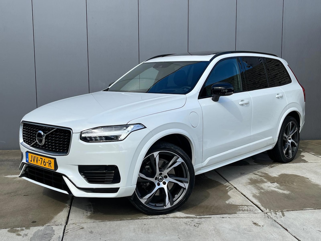 Volvo XC90 - 2.0 T8 Twin Engine AWD R-Design | 22' LMV Velgen | Elek. Trekhaak | Head-Up Display | Pano - AutoWereld.nl