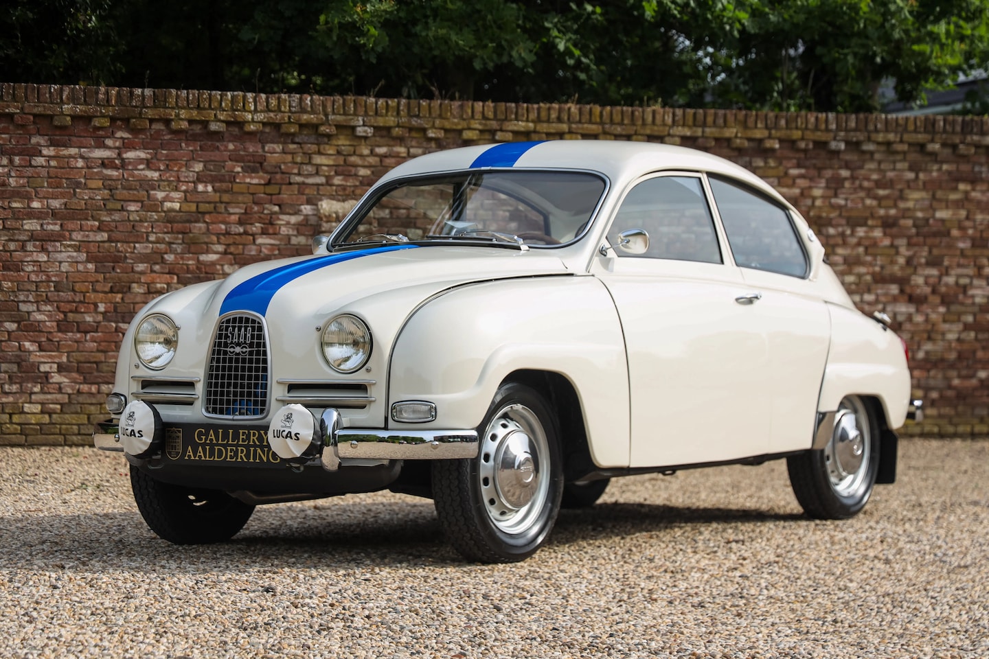 Saab 96 - Short Nose "Restored with passion" Restored and rebuilt with "old-school craftsmanship" an - AutoWereld.nl