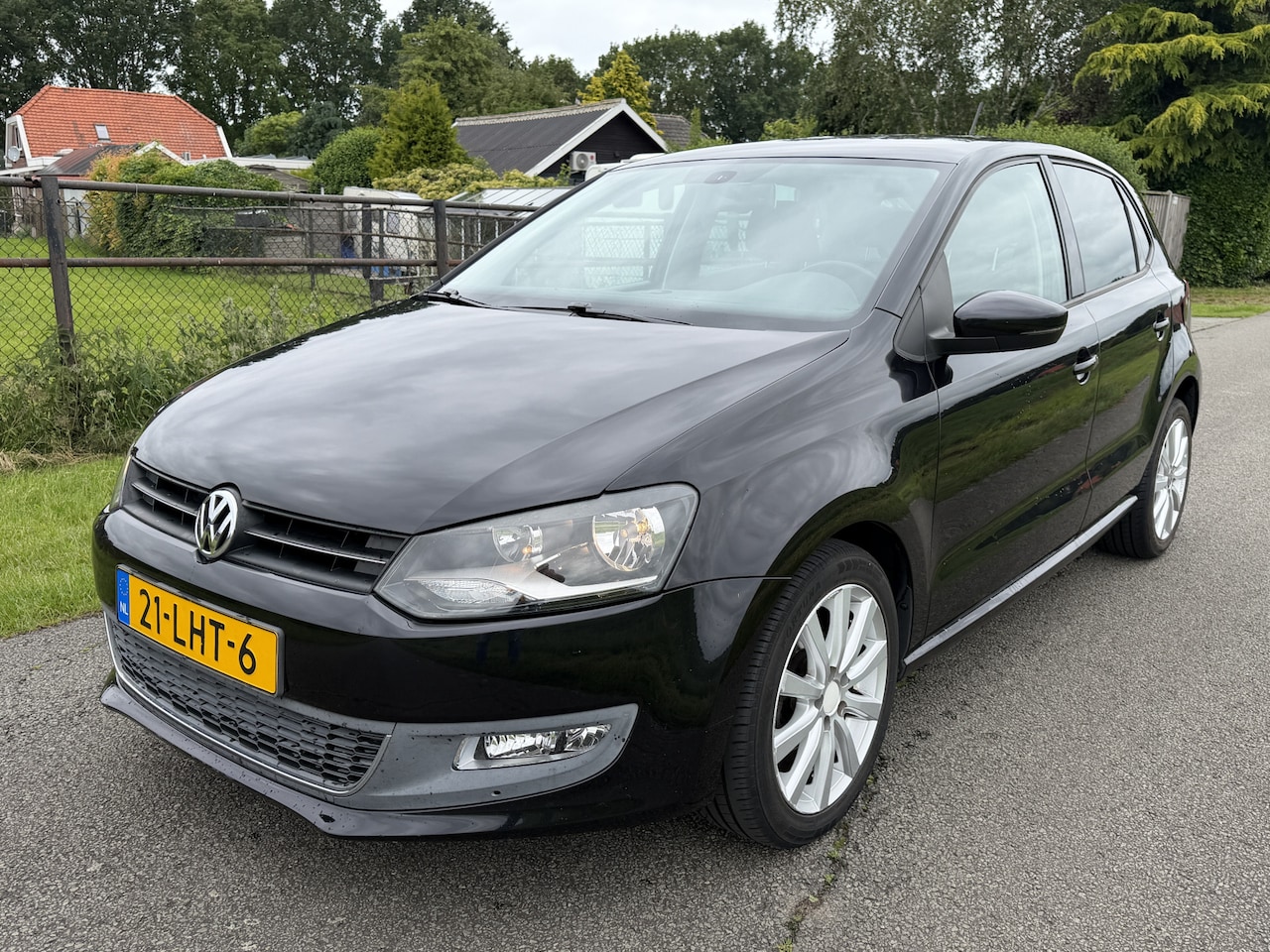 Volkswagen Polo - 1.4-16V Highline ECC/Cruise/ NL-AUTO! / AUTOMAAT - AutoWereld.nl