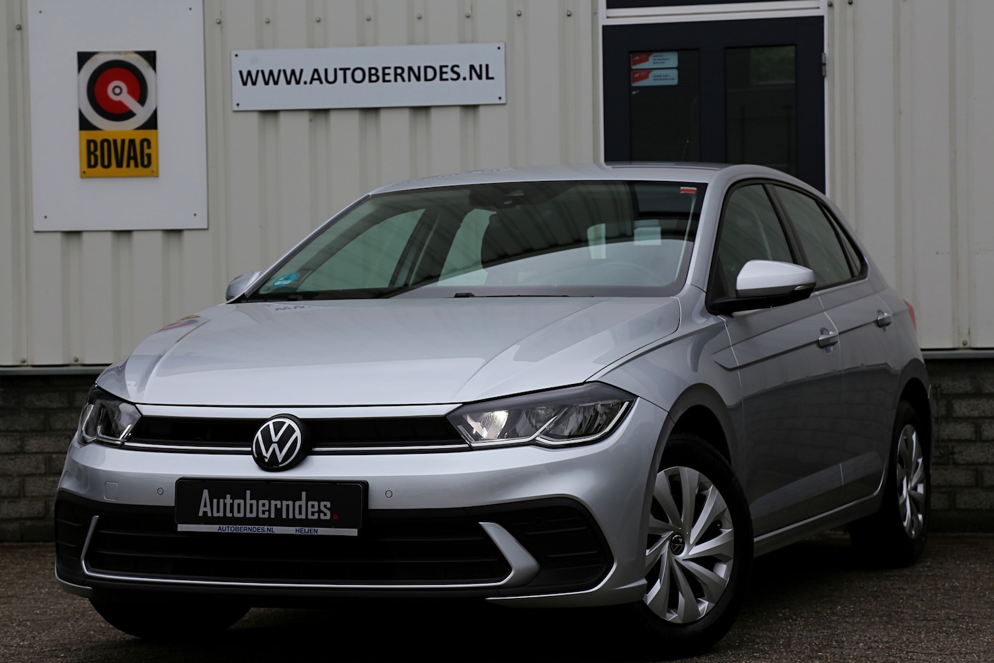 Volkswagen Polo - 1.0 TSI Life Automaat*Perfect Onderh.*IQ Drive/ACC/Stoelverw./Apple Carplay-Android/Airco/ - AutoWereld.nl