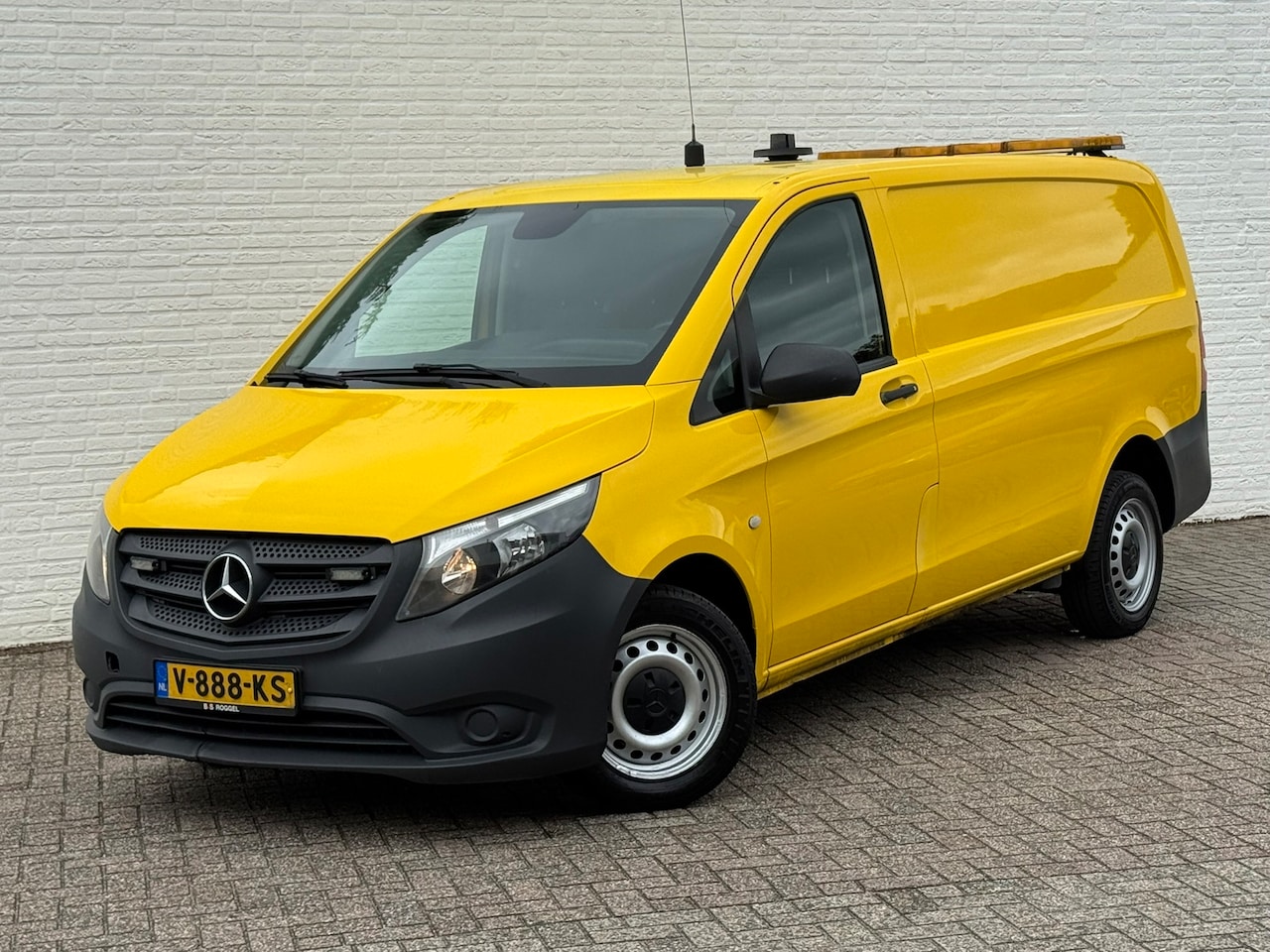 Mercedes-Benz Vito - 114 CDI Lang Automaat Airco Cruise 3 Zitplaatsen Trekhaak Media player - AutoWereld.nl