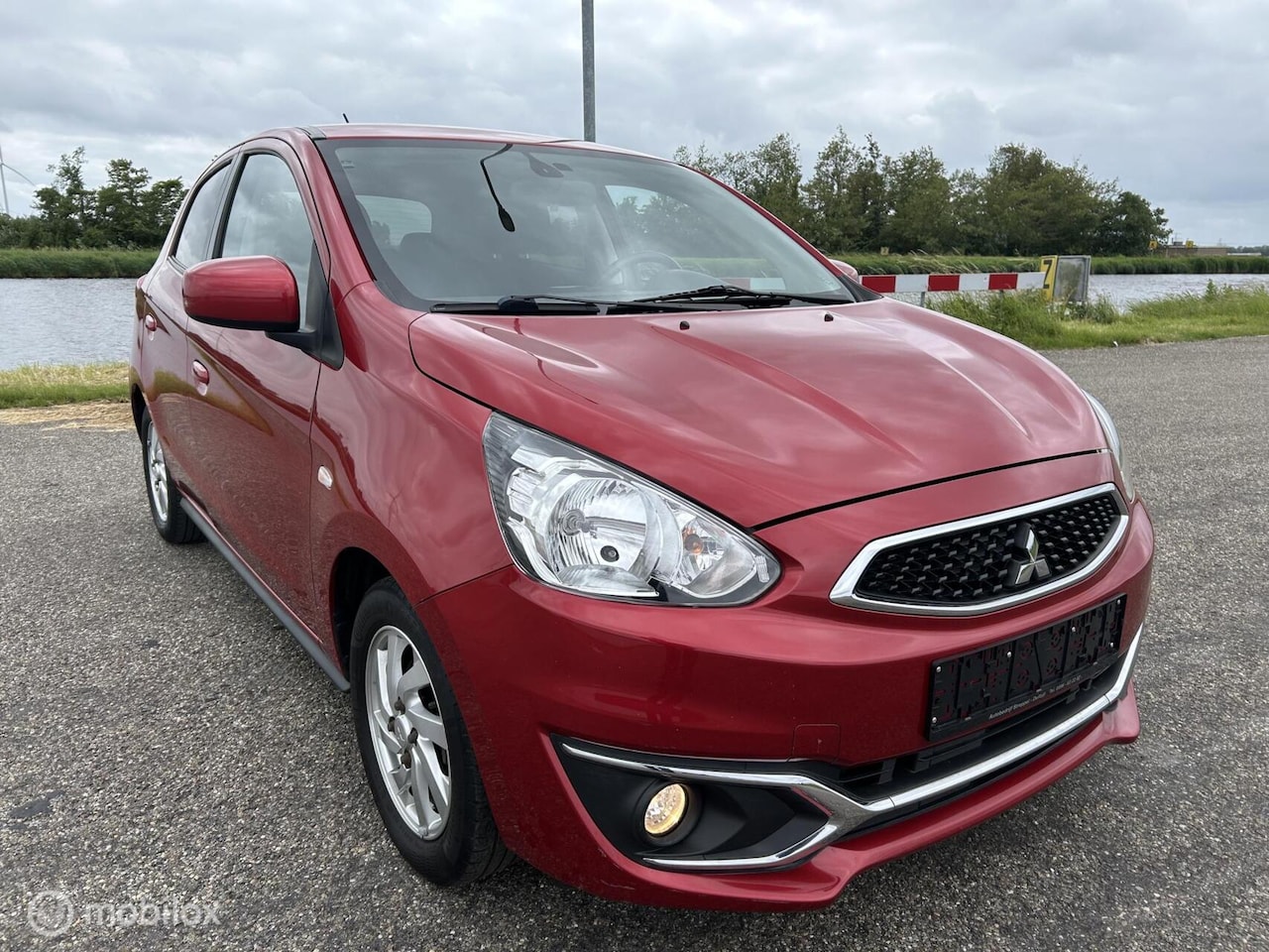 Mitsubishi Space Star - 1.2 Life 1.2 Life , Cruise control ,Navigatie - AutoWereld.nl