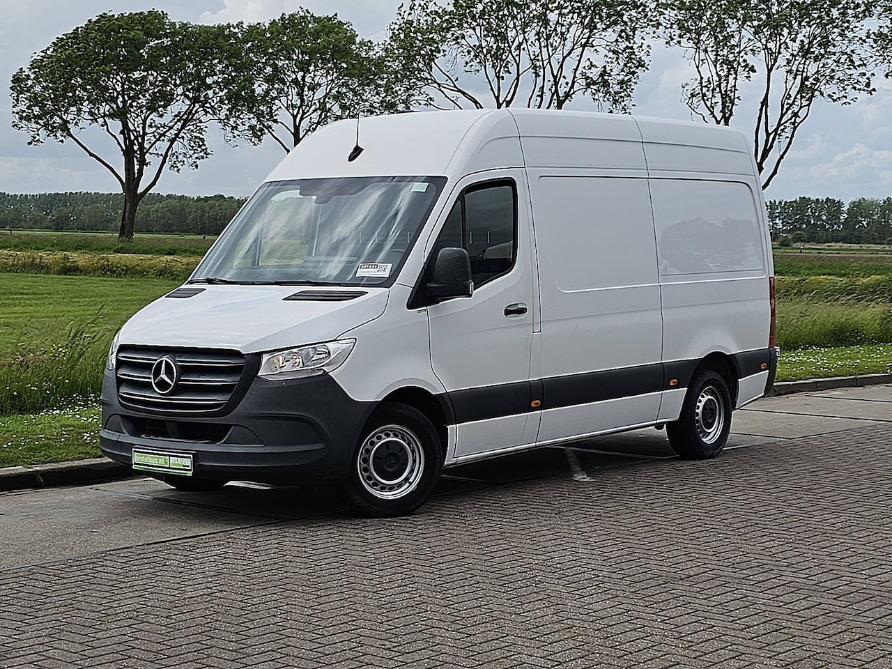 Mercedes-Benz Sprinter - 317 1.9 CDI L2H2 RWD L2H2 RWD 3.5t-Trekhaak Airco Camera Mbux PDC Standkachel Euro6 170 PK - AutoWereld.nl
