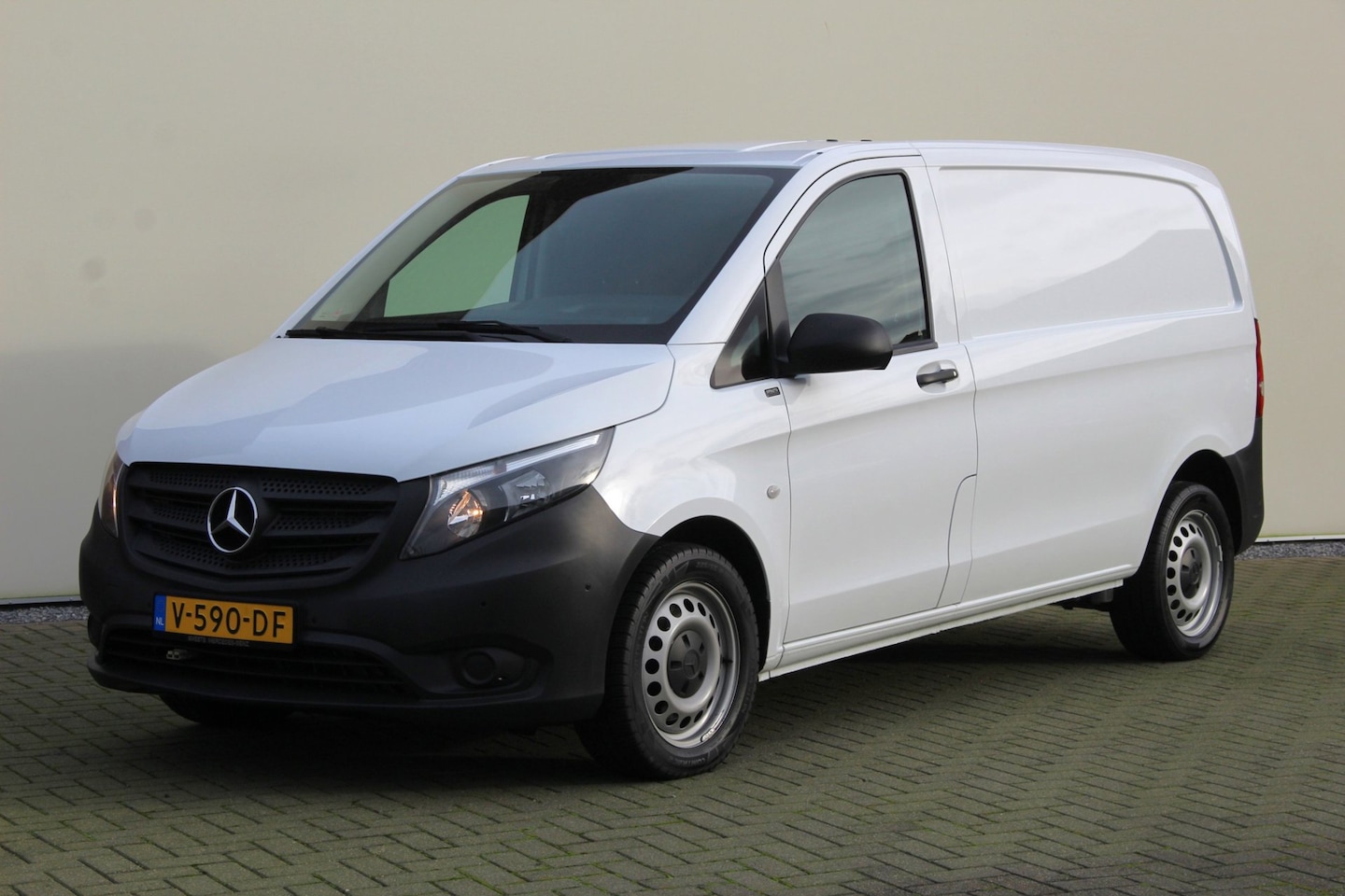 Mercedes-Benz Vito - 114 CDI Lang Euro6 | Camera | Navi | ECC | PDC | Cruise | Trekhaak | Zeer nette - AutoWereld.nl