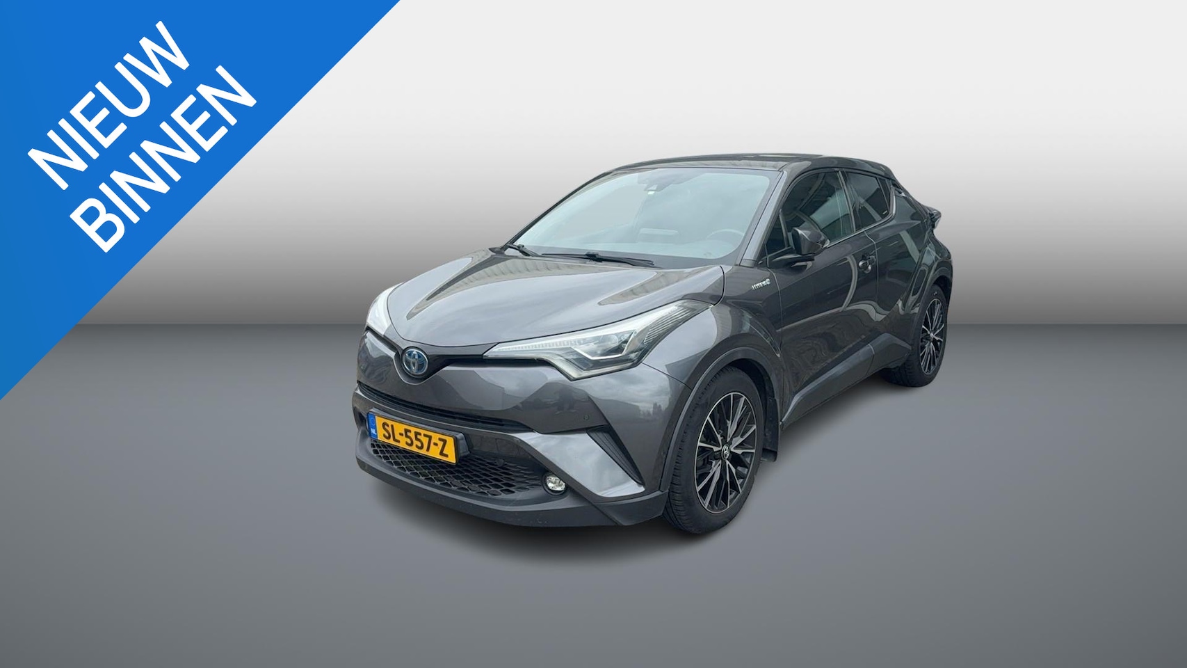 Toyota C-HR - 1.8 Hybrid Dynamic JBL/Trekhaak /Volledig Onderhouden - AutoWereld.nl