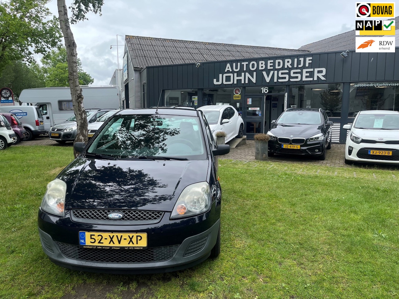 Ford Fiesta - 1.3-8V Cool & Sound * klassieker * stijlvol blauw * perfecte stadsauto * goed onderhouden - AutoWereld.nl