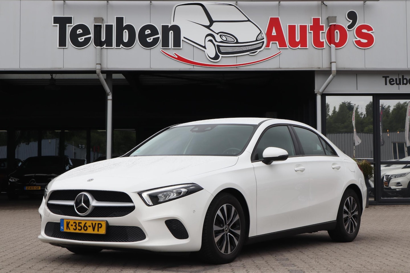 Mercedes-Benz A-klasse - 180 Business Solution | Adaptive Cruise | Climate Control | Stoelverwarming - AutoWereld.nl