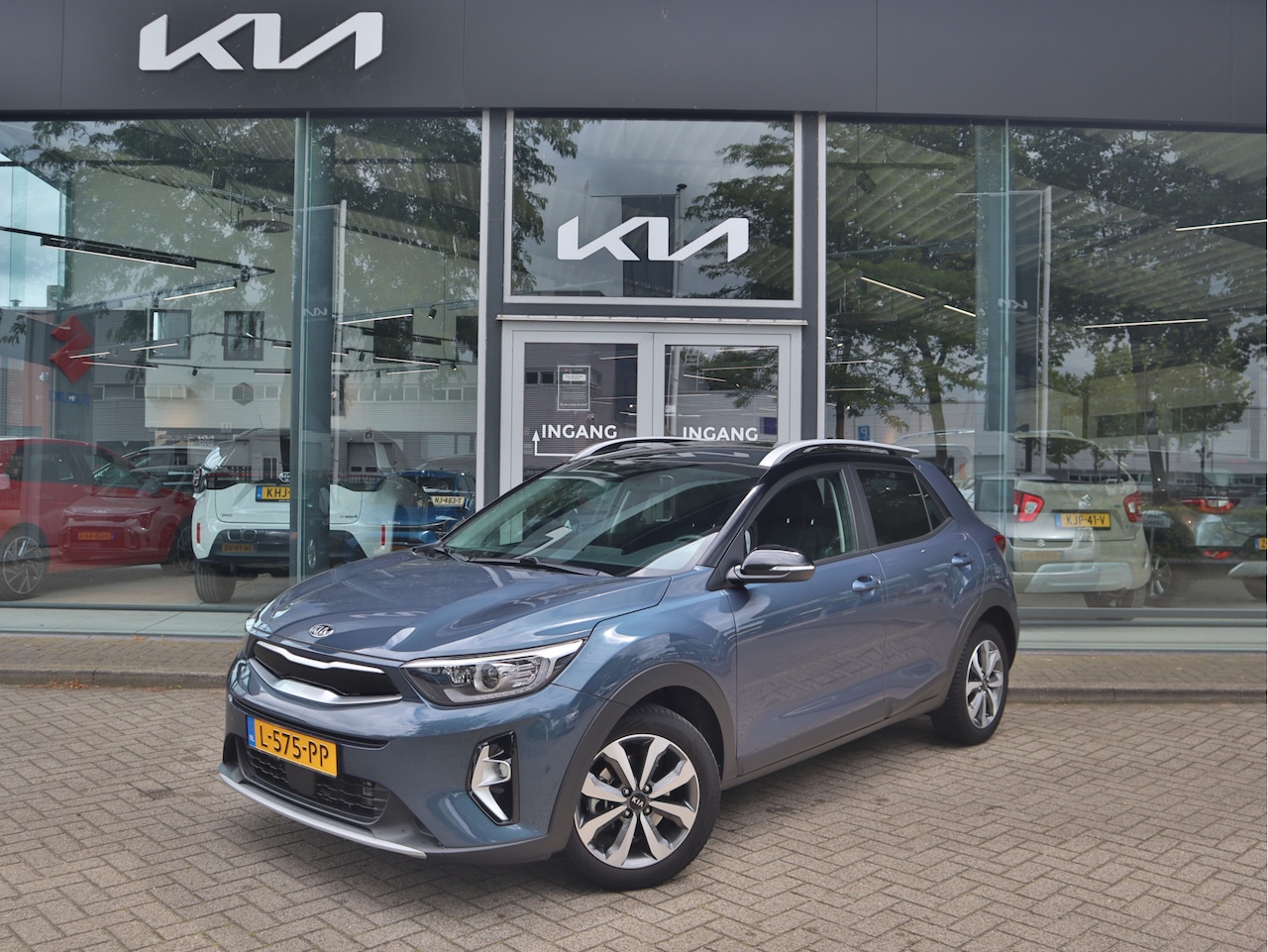 Kia Stonic - 1.0 T-GDi MHEV DynamicPlusLine Navigatie | Camera | Climate Control | 10 jaar Garantie - AutoWereld.nl
