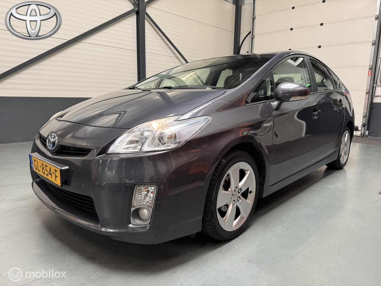 Toyota Prius - 1.8 Aspiration 2xPDC|Keyless|Trekh afneembaar - AutoWereld.nl