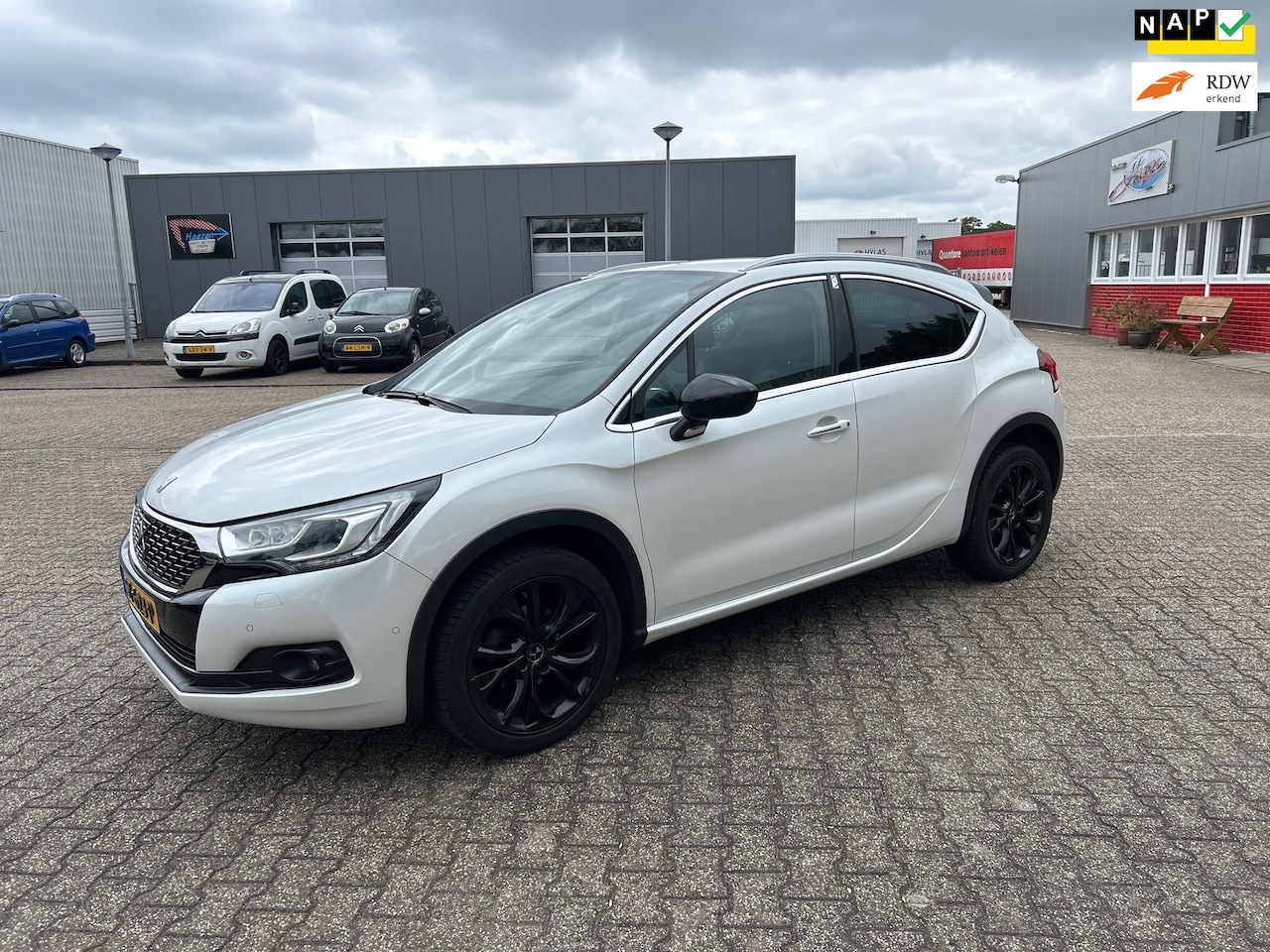 DS 4 Crossback - 1.2 PureTech Business Nederlandse auto! - AutoWereld.nl