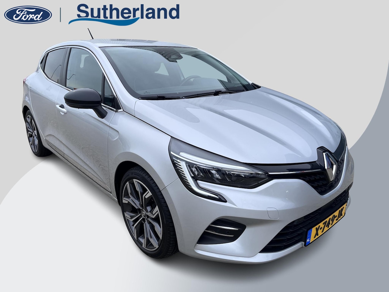 Renault Clio - 1.0 TCe Intens 100pk | Navigatie | Pack Style | Trekhaak Afneembaar - AutoWereld.nl