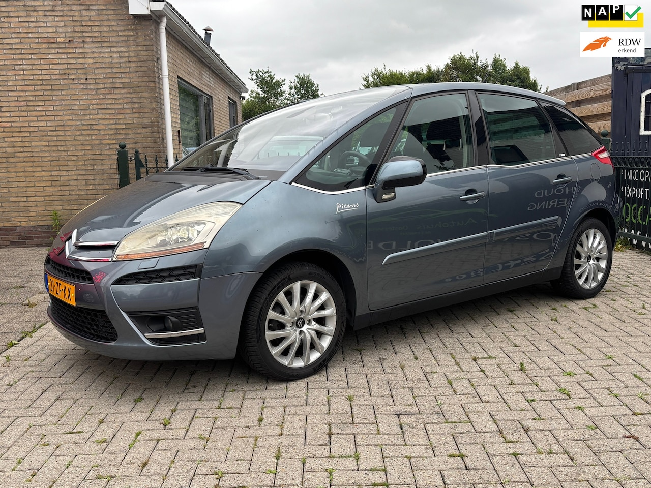 Citroën C4 Picasso - 2.0-16V Exclusive 5p. | automaat | trekhaak | luchtvering ! lange apk ! - AutoWereld.nl