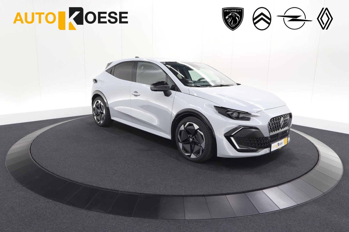 Renault Clio - 1.8 Hybrid 160 Techno | NIEUW MODEL | 360 Camera | Dodehoekdetectie | 18 Inch | Adaptieve - AutoWereld.nl
