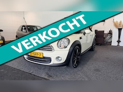 MINI Cabrio - 1.6 Cooper Pepper, Airco, Stoelverwarming, Nieuwe distributie