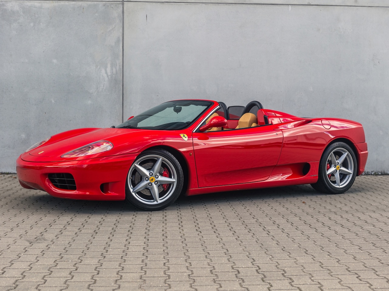 Ferrari 360 - 3.6 V8 Spider F1 Perfect onderhouden 64.000 km!! - AutoWereld.nl