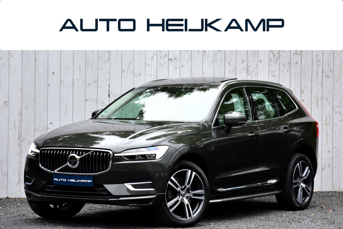 Volvo XC60 - 2.0 Recharge T8 AWD Inscription | Camera | Trekhaak | Pano-dak | - AutoWereld.nl