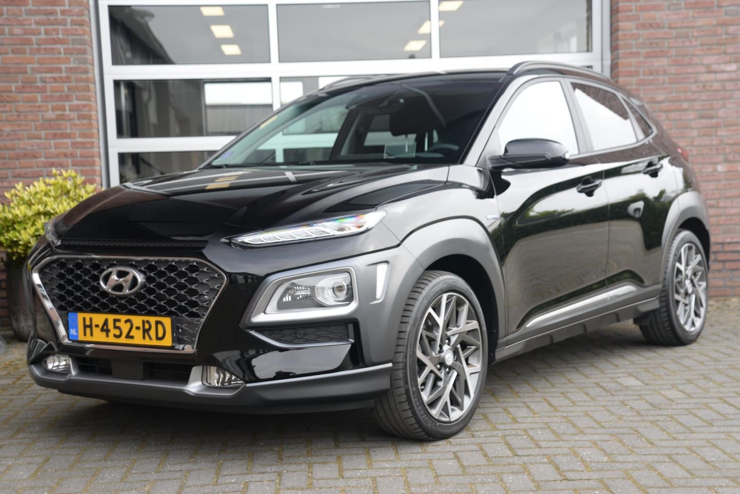 Hyundai Kona - 1.6 GDI HEV Premium | Orig. NL | Trekhaak | - AutoWereld.nl