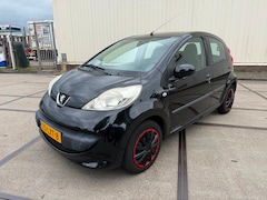 Peugeot 107 - 1.0-12V XS airco 5 deurs
