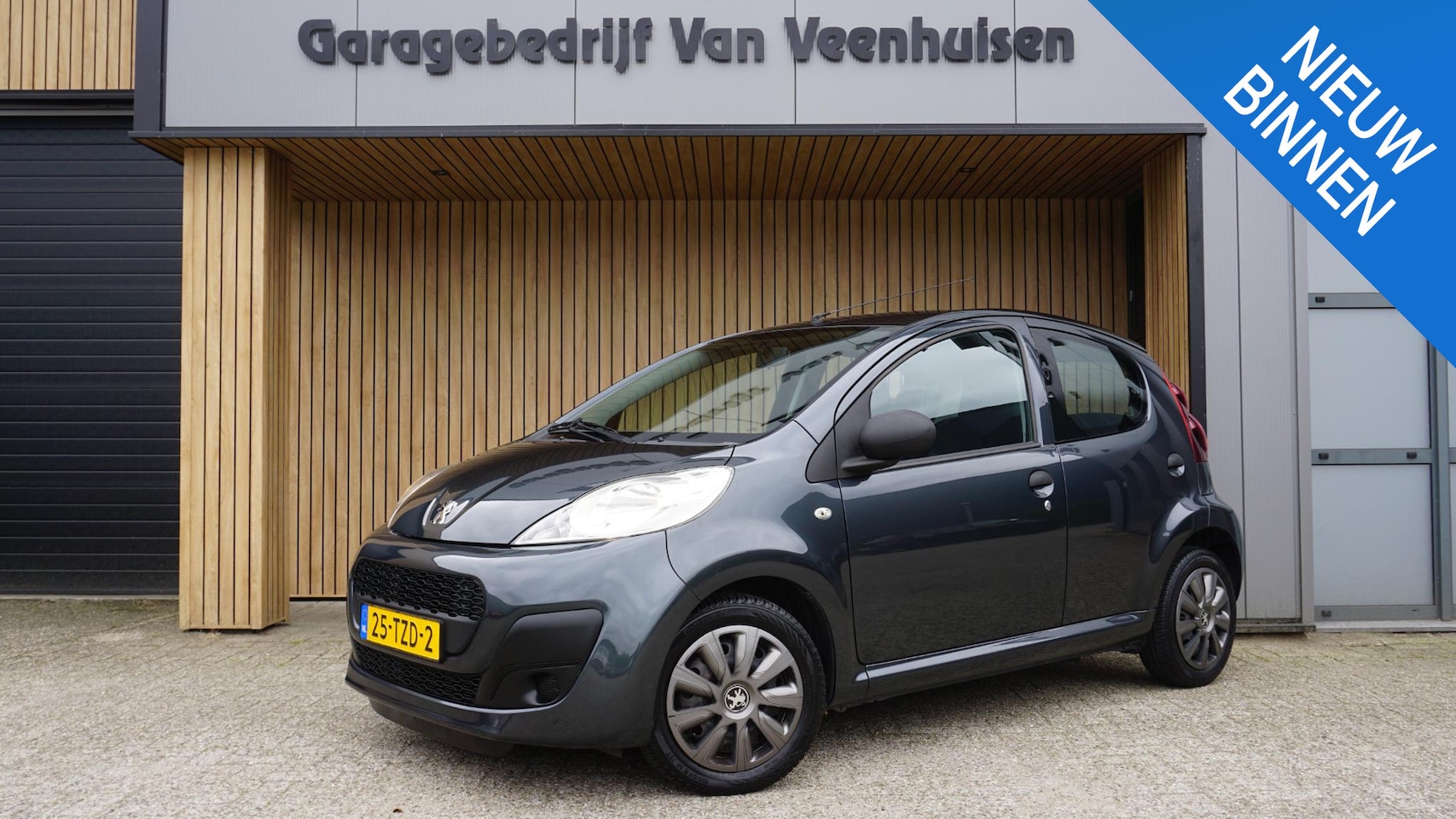 Peugeot 107 - 1.0 68pk Access Accent 5-drs Airco *1ste eigenaar* NL auto * Goed onderhouden! - AutoWereld.nl
