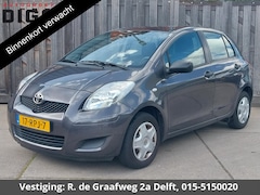 Toyota Yaris - 1.0 VVTi Acces | Airco | Trekhaak | Elektrische ramen |