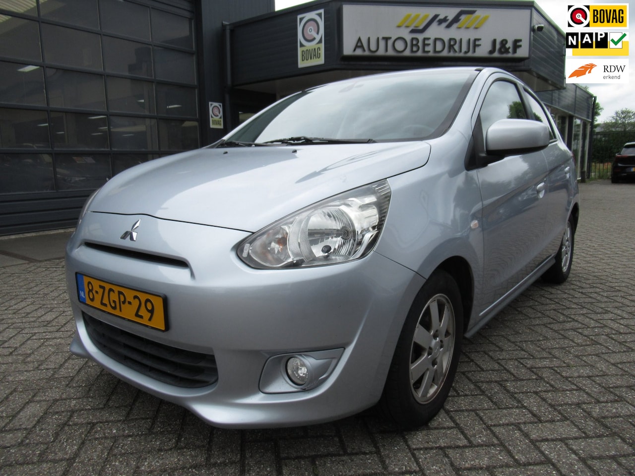 Mitsubishi Space Star - 1.0 Bright / Clima Control / Elek. Ramen / LMV-velgen - AutoWereld.nl