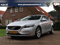 Volvo V40 - 2.0 D4 Summum Business | Slechts 187.000KM | Stoelverwarming | Memory | Luxe Leder | PDC |
