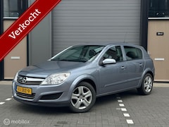 Opel Astra - 1.6 Executive / Airco / cruise / lmv / apk 2027