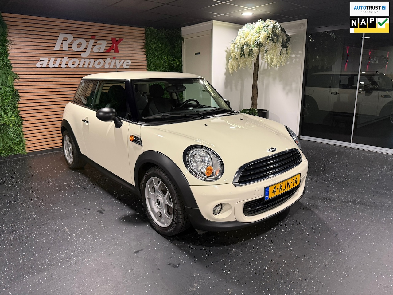 MINI 3-Deurs - 1.6 One MINIMALIST Business Line NAVI - AIRCO - NWE APK. - AutoWereld.nl