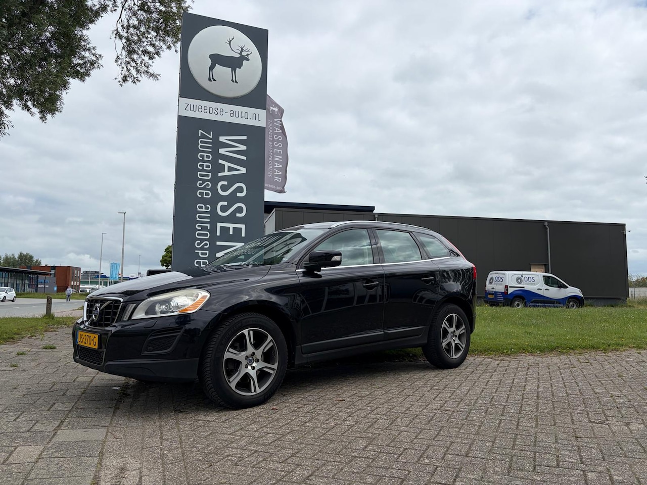 Volvo XC60 - 2.4D AWD Summum | Leer | Pano Dak | - AutoWereld.nl