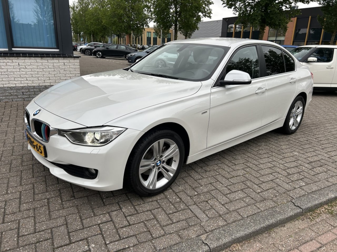 BMW 3-serie - 316i Executive 316i Executive - AutoWereld.nl