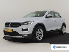 Volkswagen T-Roc - 1.5 TSI Sport 150PK DSG/AUTO Trekhaak afneembaar | Cruise control adaptief | Navigatie | A