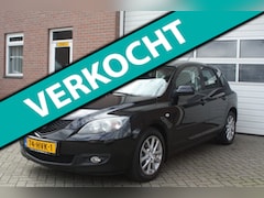 Mazda 3 - 3 1.6 S-VT Automaat, Garantie, Clima, Stoelverwarming, Radio Cd, Mistlampen