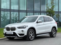 BMW X1 - SDrive18i High Executive xLine // Automaat // Leder // Head-Up // Stoelverwarming