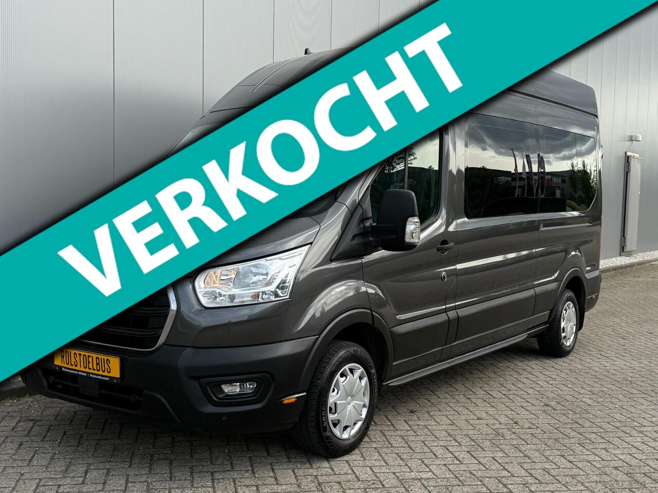 Ford Transit - Rolstoelbus 2021 (Airco) Tillift + Bed + Rolstoellift - AutoWereld.nl