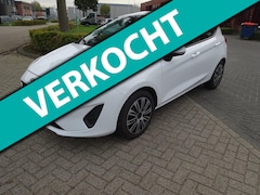 Ford Fiesta - 1.1 Trend/Airco/Navi/Carplay/APK 27-5-2027