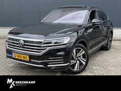 Volkswagen Touareg - 3.0 TSi eHybrid 4MOTION 20"/Panoramadak/Trekhaak/Luchtvering/Leder/Stuur + voorruit + stoe