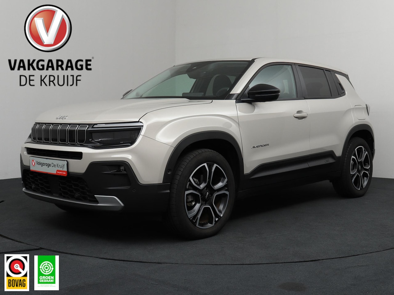 Jeep Avenger - Summit 54 kWh | SoH 97,7% | Achteruitrijcamera | Adaptief Cruise Control | LED! - AutoWereld.nl