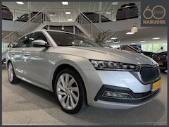 Skoda Octavia Combi - 1.4 TSI iV PHEV Business Edition, Trekhaak, Camera