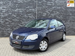 Volkswagen Polo - 1.2 Easyline Airco|Elekt ramen|Nette auto|Leder stuurwiel