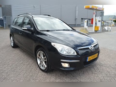 Hyundai i30 CW - 1.6i i-Catcher bj09 automaat ecc schuidak