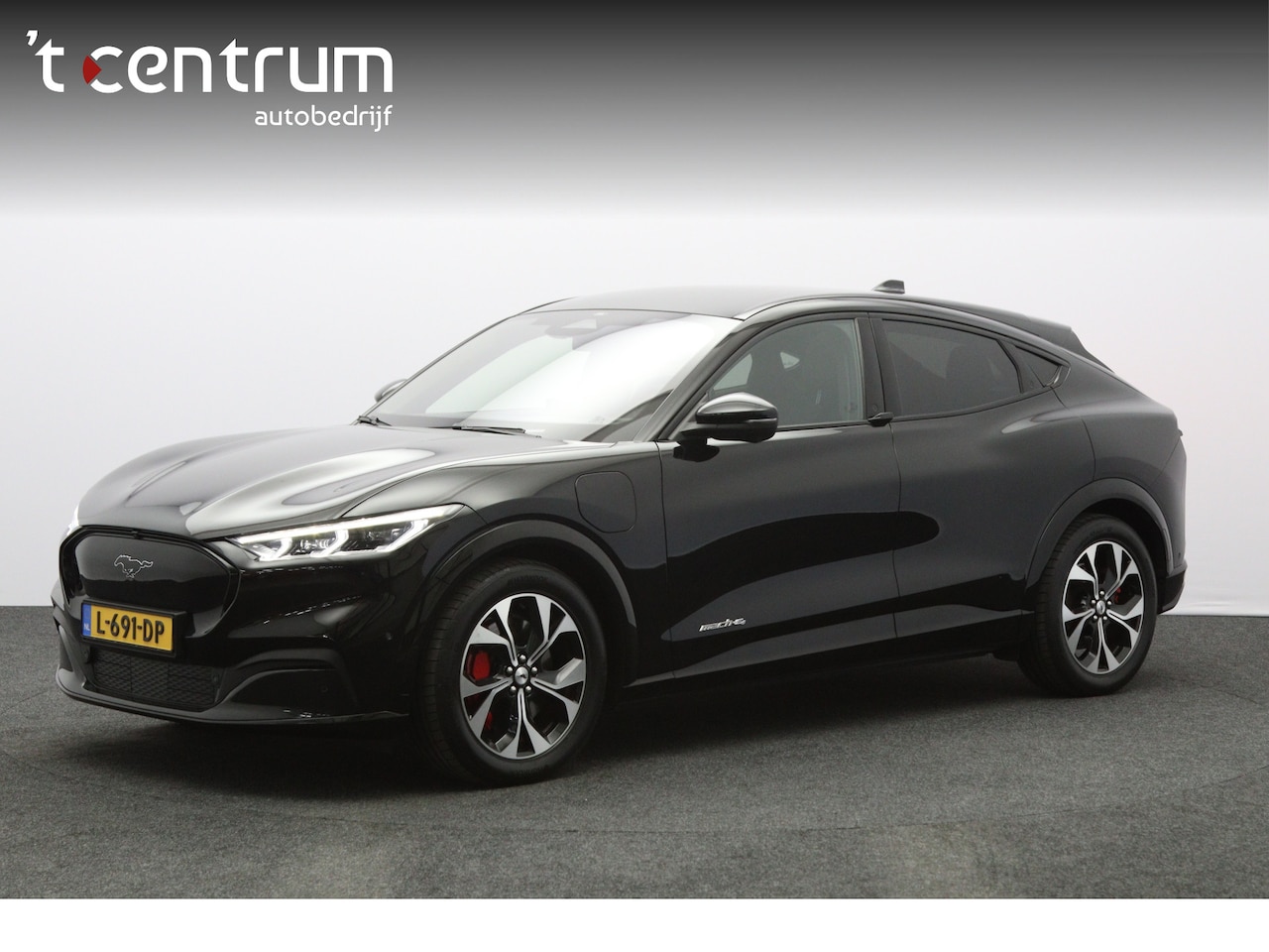 Ford Mustang Mach-E - AWD 75 kWh 372 PK, SOH 94 %, Adap. Cruise Control, 360 Camera, B&O Sound, Panoramadak - AutoWereld.nl