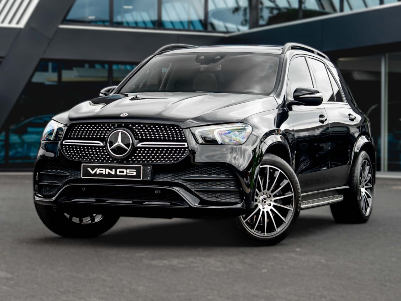 Mercedes-Benz GLE-Klasse - GLE 450 4MATIC AMG Line | Night | Memory | Trekhaak - AutoWereld.nl
