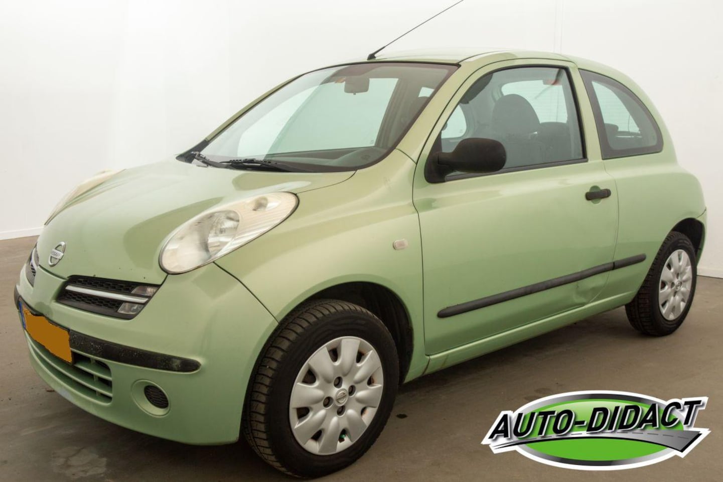 Nissan Micra - 1.2 Airco Visia - AutoWereld.nl