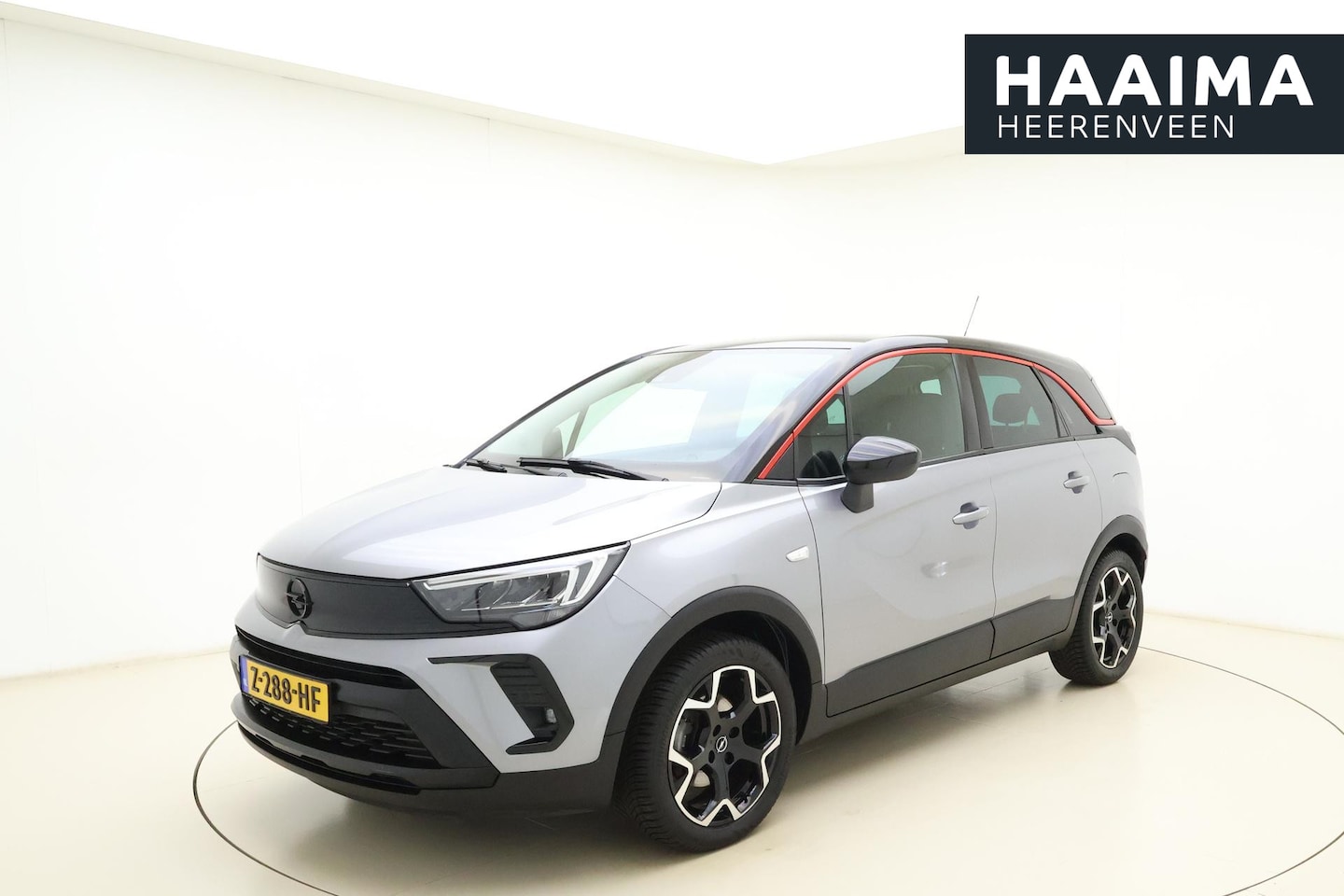 Opel Crossland - 1.2 Turbo Ultimate 130 PK | Trekhaak | Navigatie | Stoel & Stuurverwarming | Zwart dak | C - AutoWereld.nl