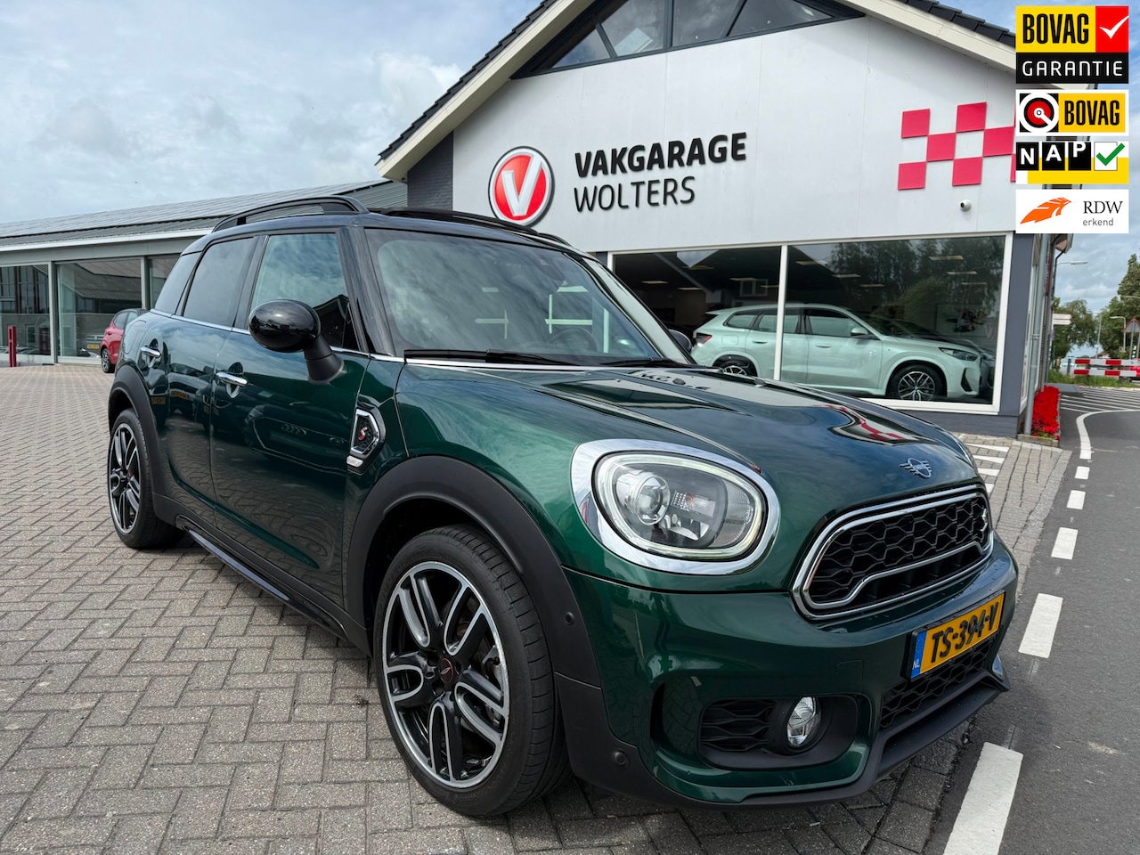 MINI Countryman - Cooper S John Cooper Works Pakket RIJKLAARPRIJS! - AutoWereld.nl