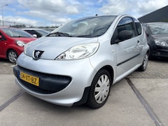 Peugeot 107 - 1.0-12V XR INRUILKOOPJE