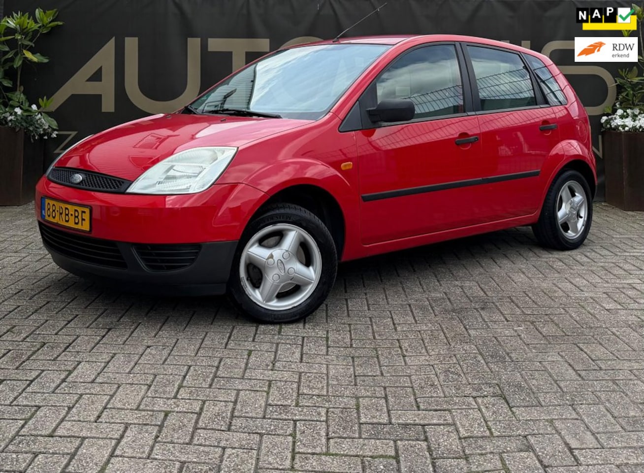 Ford Fiesta - 1.4-16V Ambiente*Airco*Elektr.ramen*Automaat* - AutoWereld.nl