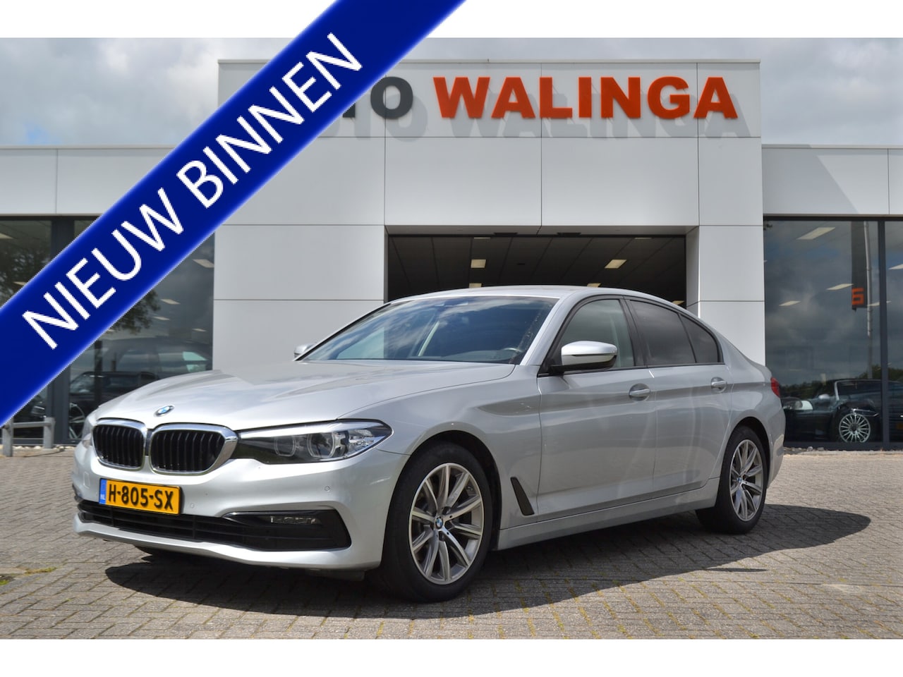 BMW 5-serie - 520i Sportline | Achteruitrij Camera | Stoelverwarming | Grootlicht-assistent | Ambience-v - AutoWereld.nl