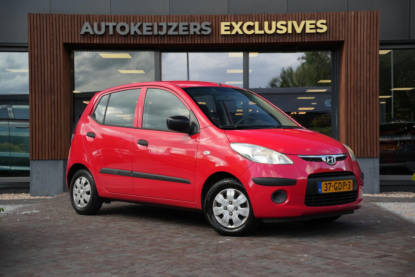 Hyundai i10 - 1.1 Active Trekhaak Radio/CD Ventilatie 12v - AutoWereld.nl
